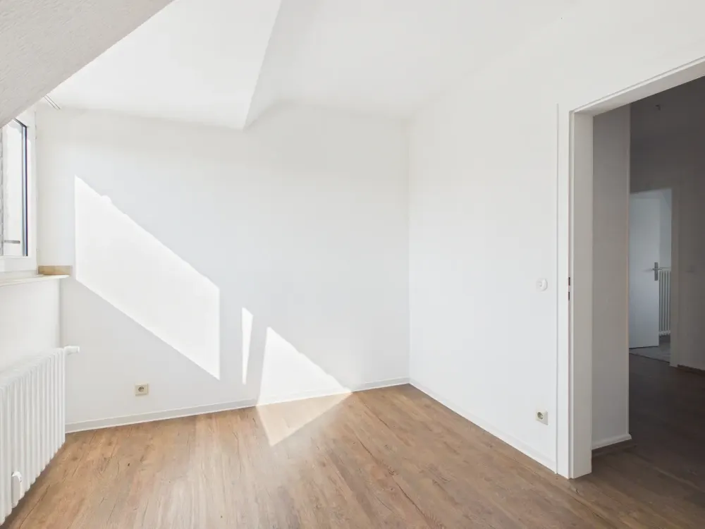 Helle 3-Zimmer-Dachgeschosswohnung in verkehrsberuhigter Lage von Krefeld