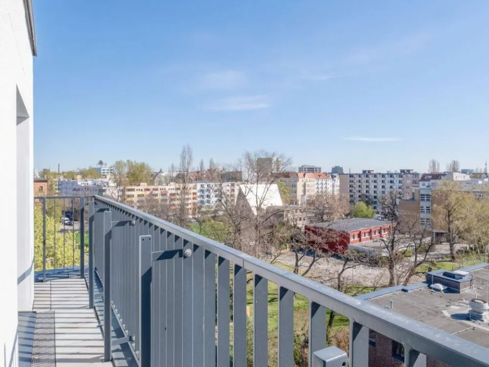 Einziehen und wohlfühlen: Löffelfertiges Apartment mit Gym, Coworking & Rooftop am Schloss Charlottenburg