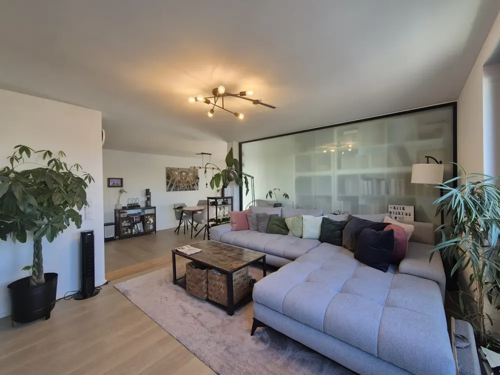 Wunderschöne 4,5-Zimmer-Wohnung mit Balkon und 2 Stellplätzen in zentraler Böblinger Lage in Seenähe