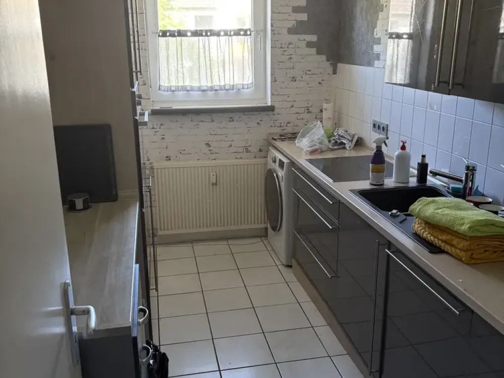 3 Zimmer Wohnung mit Balkon !