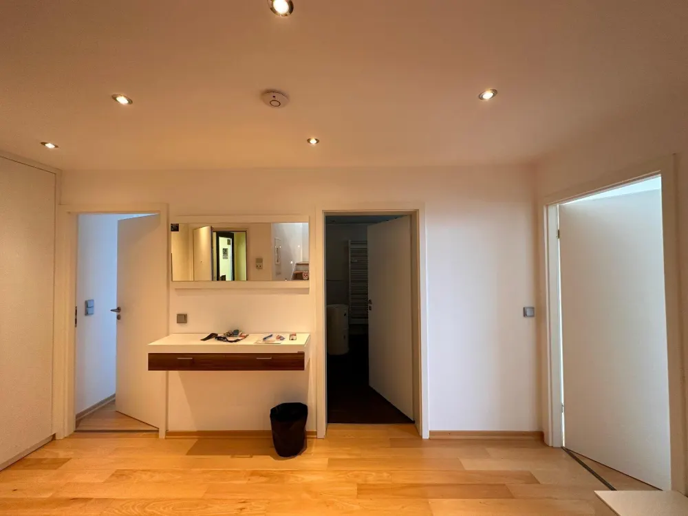 Großzügige 5-Zi.-Penthouse-Whg auf zwei Etagen-ideal für eine WG