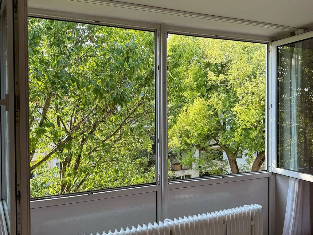 Helles, voll möbliertes Studio-Apartment in München, 12 Monate zur Untermiete