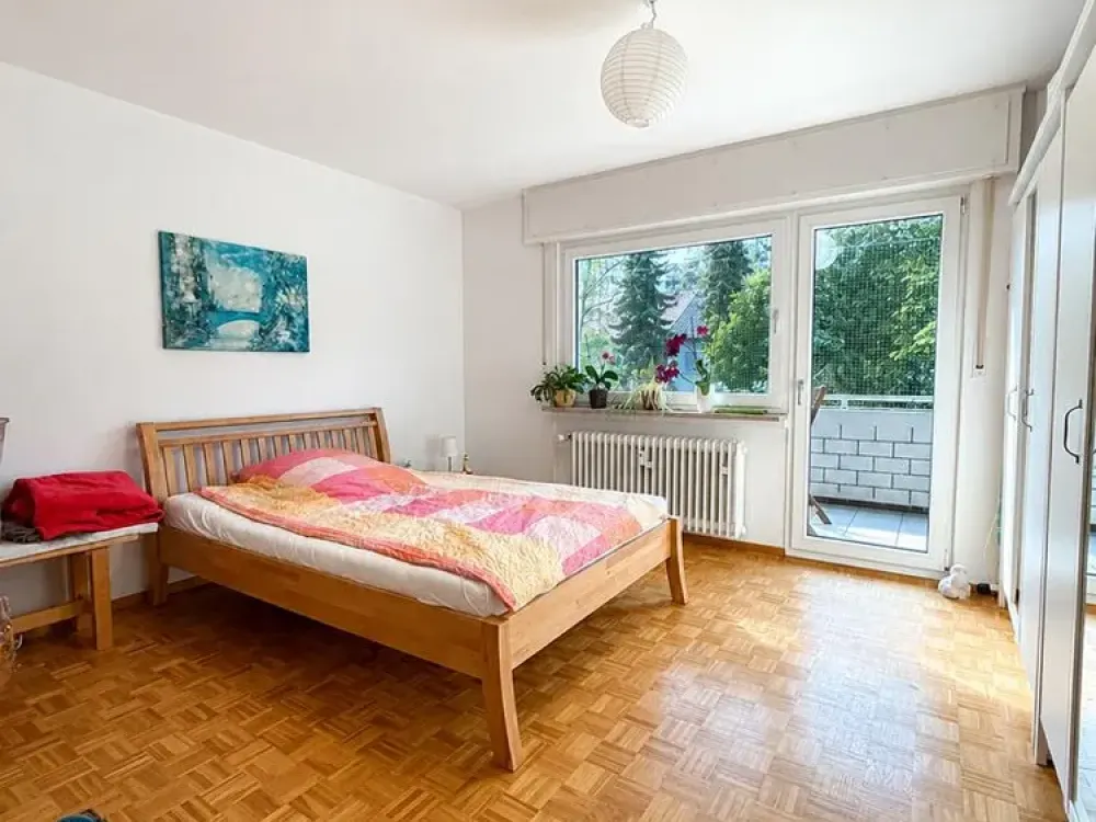 4958 - Quietly Located 3-Room Apartment with Loggia and Garage Parking Space!