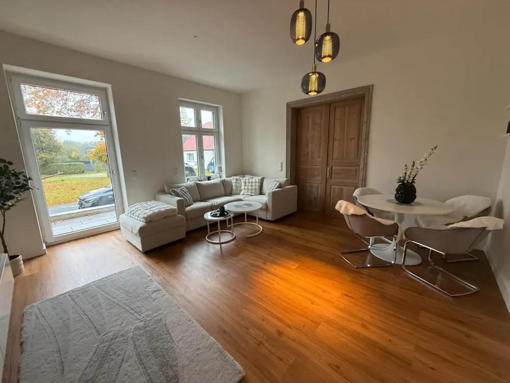 Large Barrier-Reduced 2-Room Apartment with Fitted Kitchen