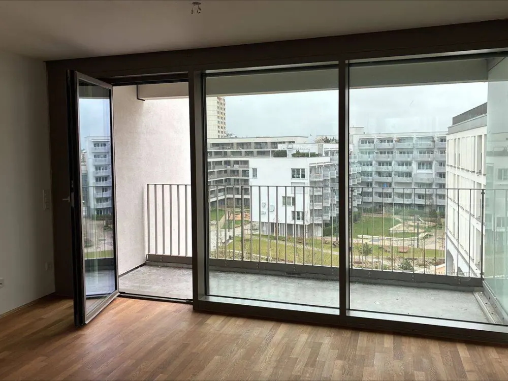 Helle 2-Zimmer-Wohnung mit Balkon in München Thomas-Dehler-Straße