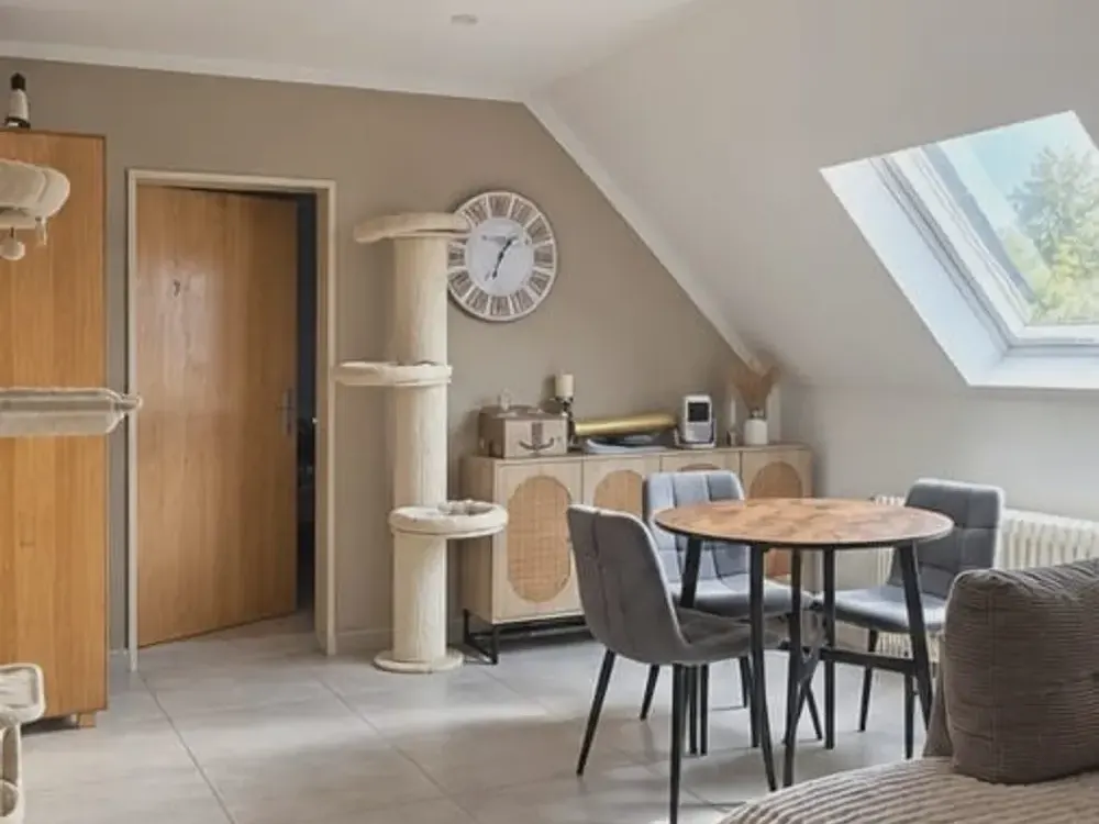 Dachgeschosswohnung zu vermieten in Langenhagen