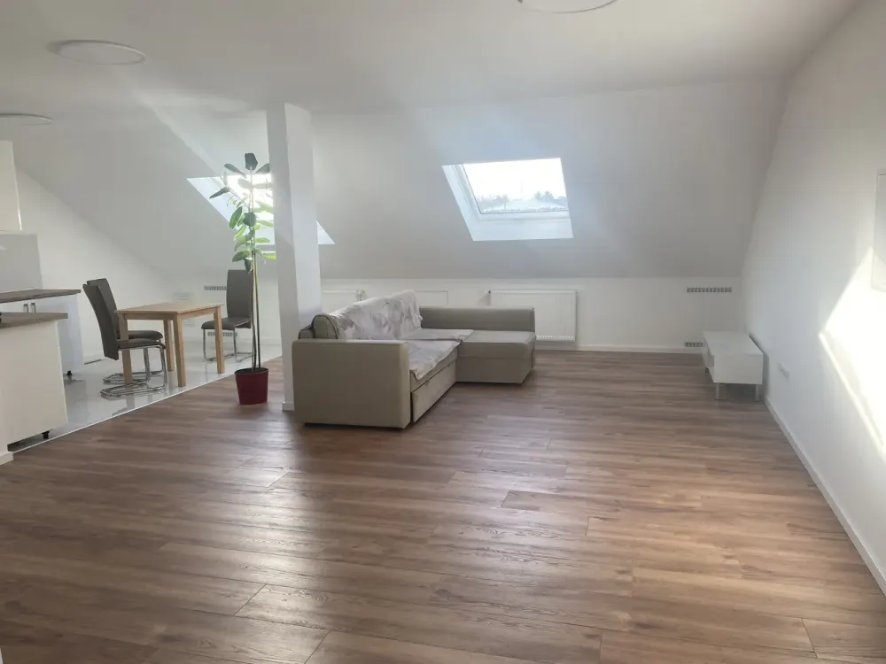 1,5-Zimmer-Dachgeschosswohnung in Schöneck