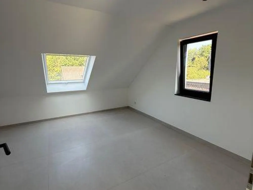 Erstbezug 4 Zimmer Wohnung Neubau