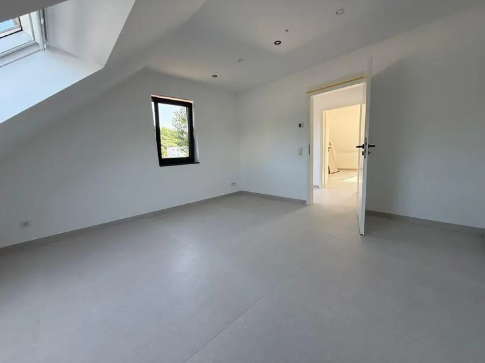 Erstbezug 4 Zimmer Wohnung Neubau