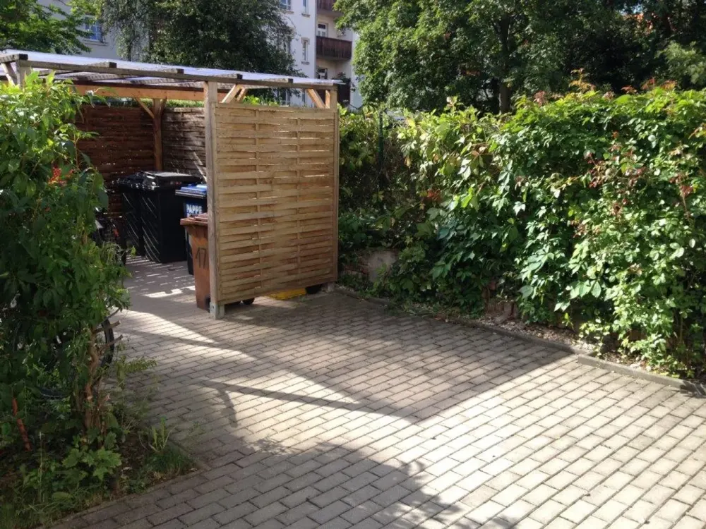 Gepflegte 2 Raum Wohnung mit Balkon und Tageslichtbad **WE01**