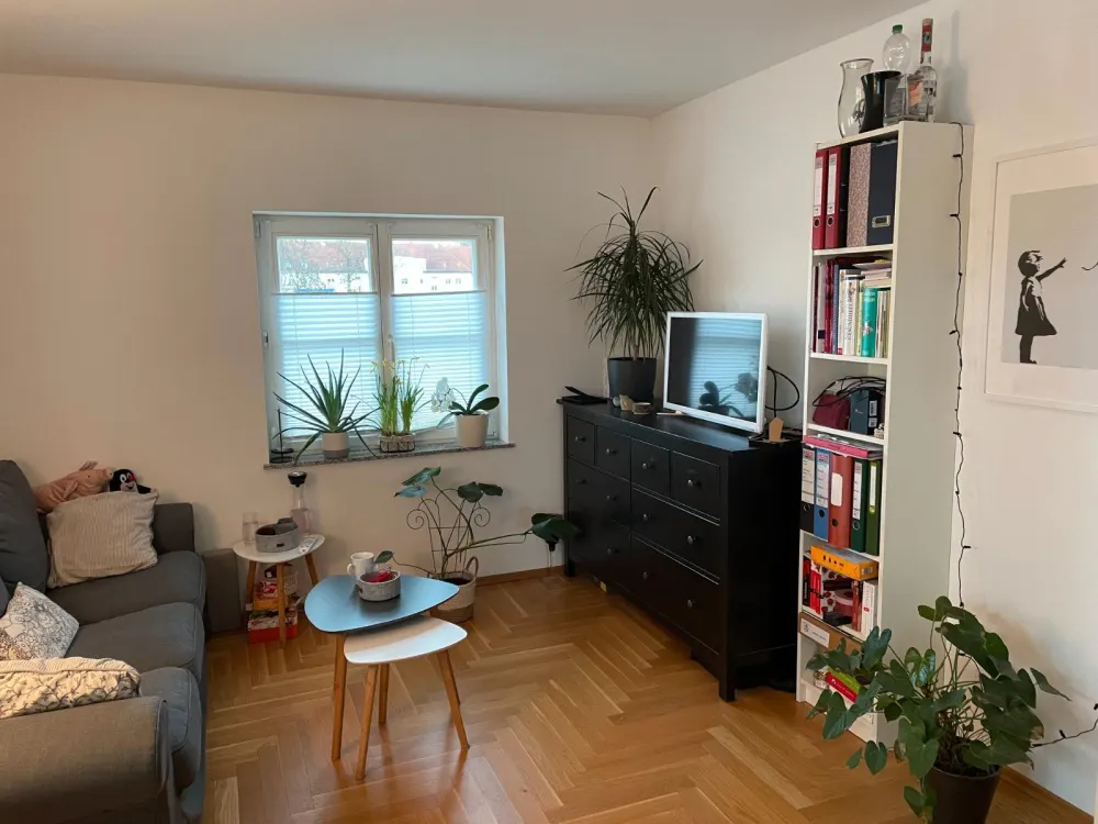 schöne zwei Raum Wohnung