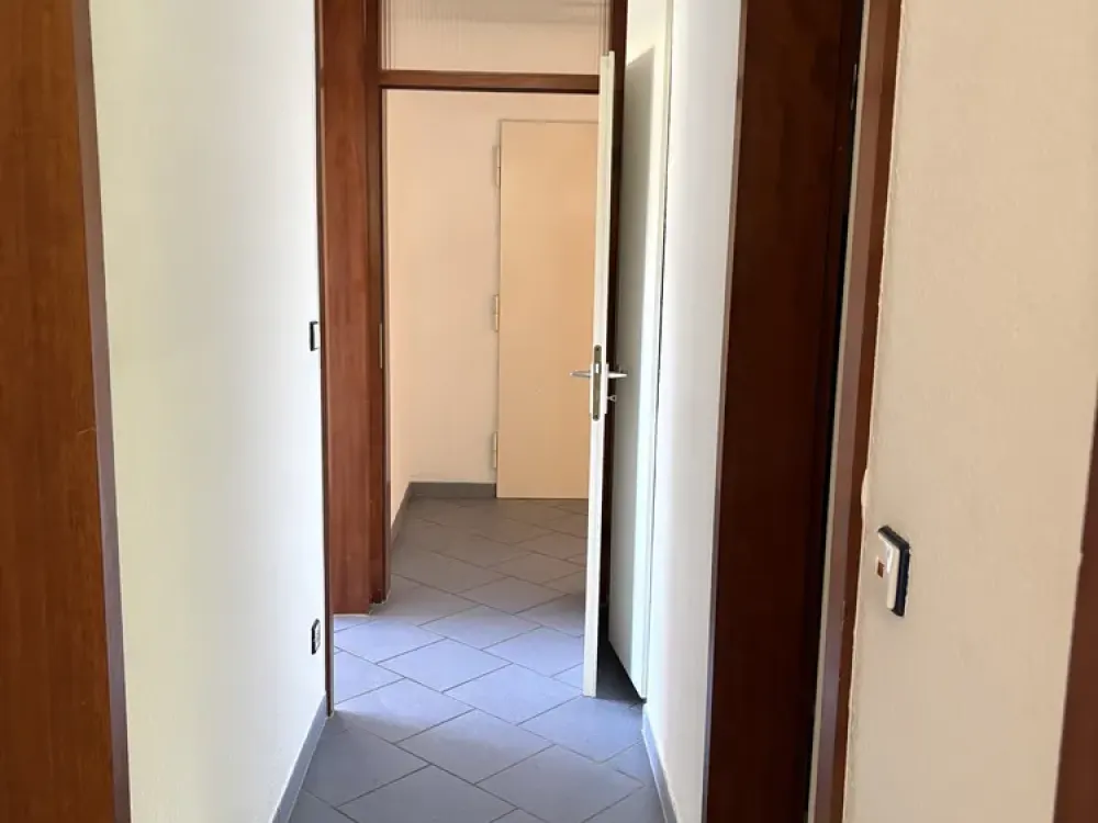 Großzügige 4-Zimmer-Wohnung mit West-Balkon mit Charakter: Geräumige 4-Zimmer-Wohnung in Herdecke