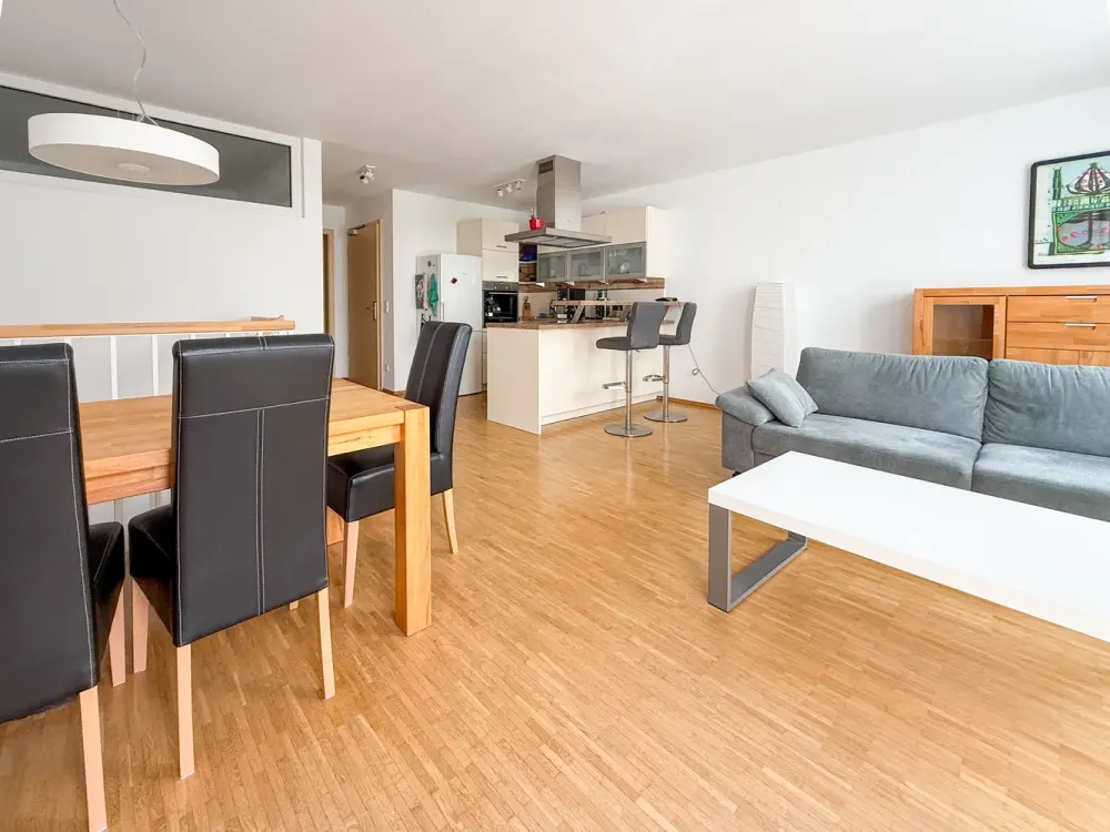Moderne Wohlfühl-Maisonette-Wohnung mit Terrasse und Garten - energieeffizient und modern!