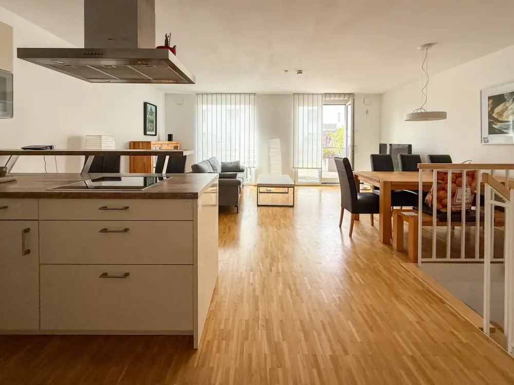 Moderne Wohlfühl-Maisonette-Wohnung mit Terrasse und Garten - energieeffizient und modern!