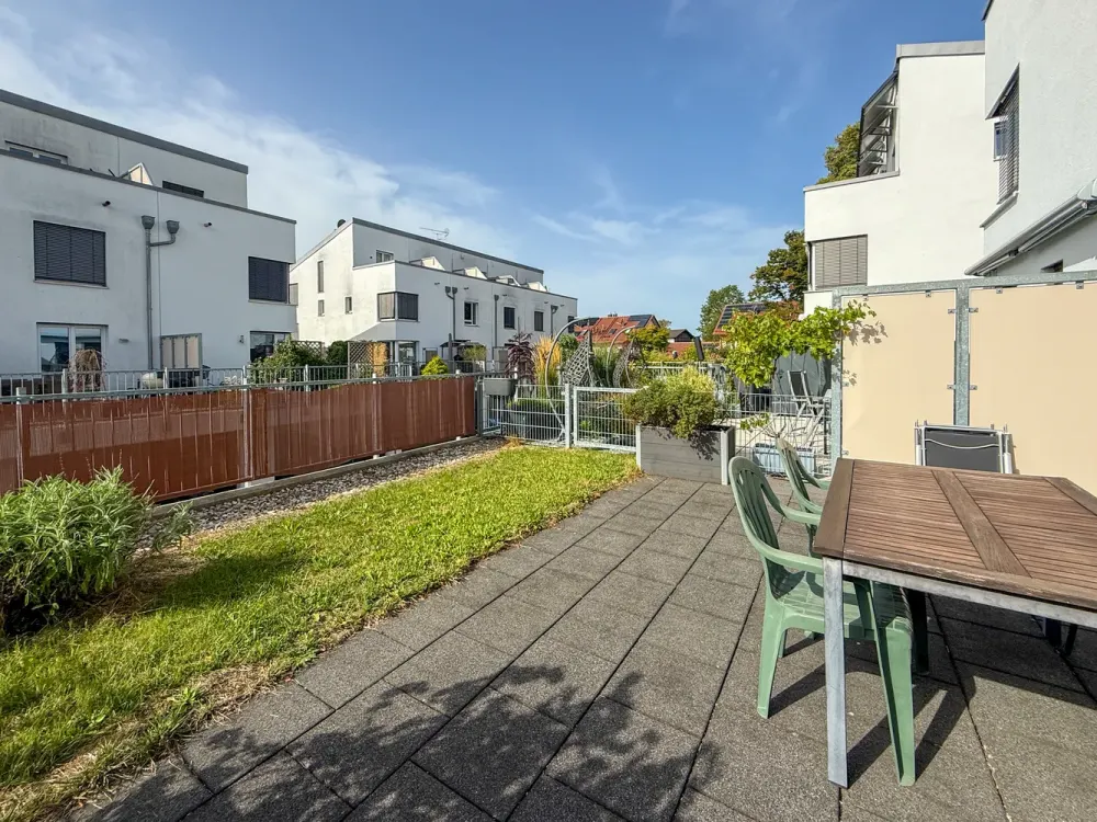 Moderne Wohlfühl-Maisonette-Wohnung mit Terrasse und Garten - energieeffizient und modern!