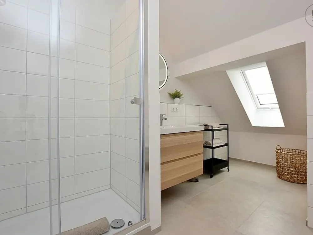 Great and Stylish Furnished Maisonette Apartment with Balcony in Popular Stuttgart West