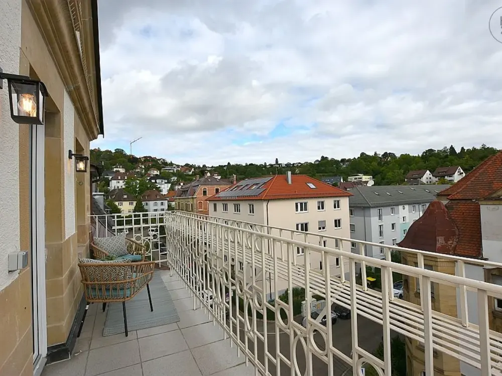 Great and Stylish Furnished Maisonette Apartment with Balcony in Popular Stuttgart West