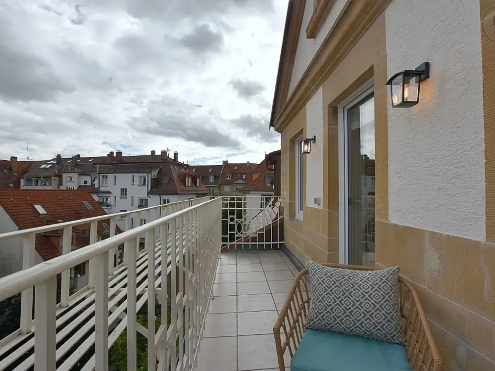 Great and Stylish Furnished Maisonette Apartment with Balcony in Popular Stuttgart West