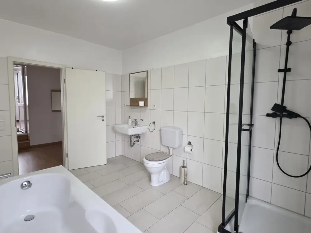 Zuhause mit drei Zimmern in Leverkusen