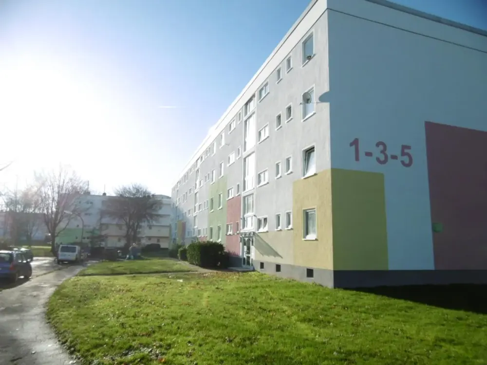 3 Zimmerwohnung mit LAMINAT!!!!!!