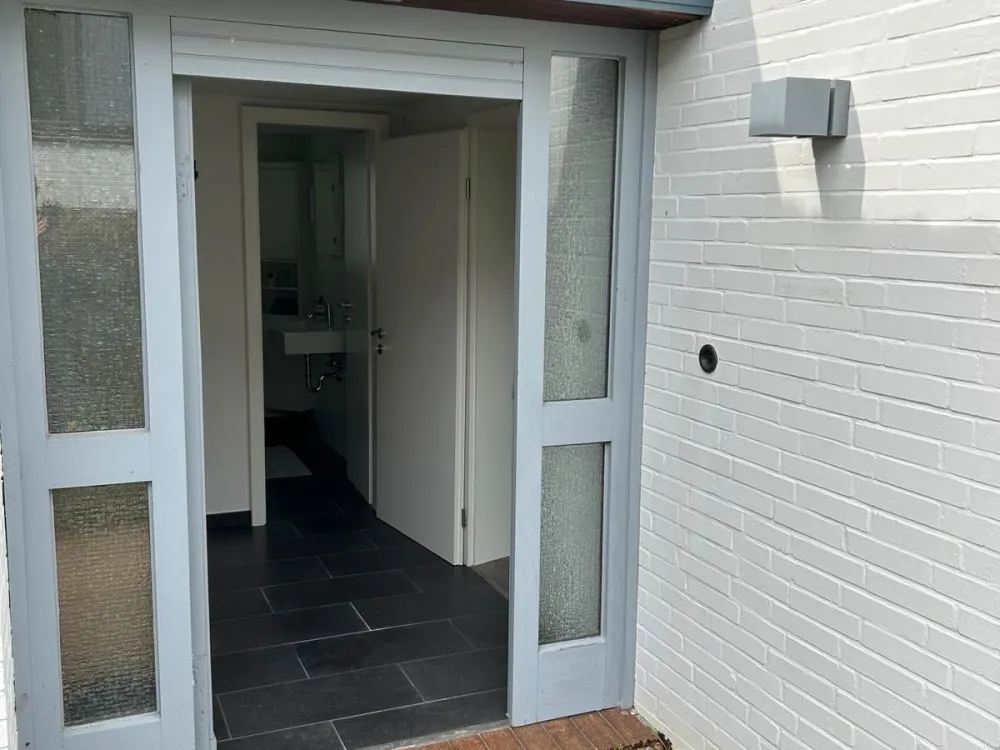 1-Zimmer Wohnung, möbliert. Nur an Pendler zu vermieten.