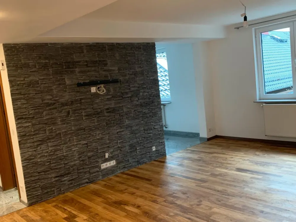 Erstbezug nach Sanierung - Hochwertige 3 Zimmer Wohnung in Stgtt