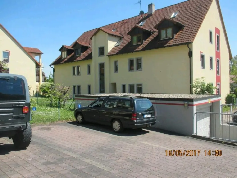 3 Zimmer Erdgeschoß Wohnung mit Garten
