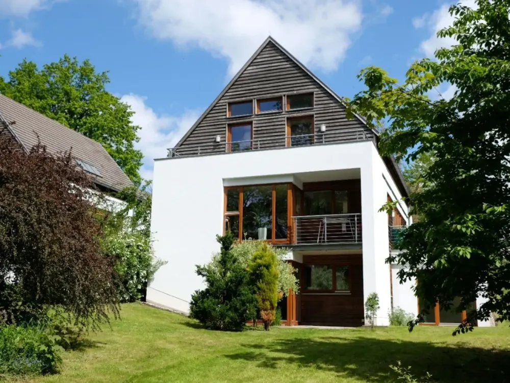 Gepflegte 3-Zimmer Maisonette-Wohnung mit Dachterrassen und Natur pur!