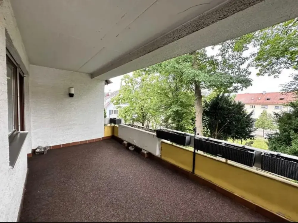 Großzügige 5-Zimmer-Maisonette mit 2 Balkonen, Kamin, Einbauküche & Carport in Aichtal