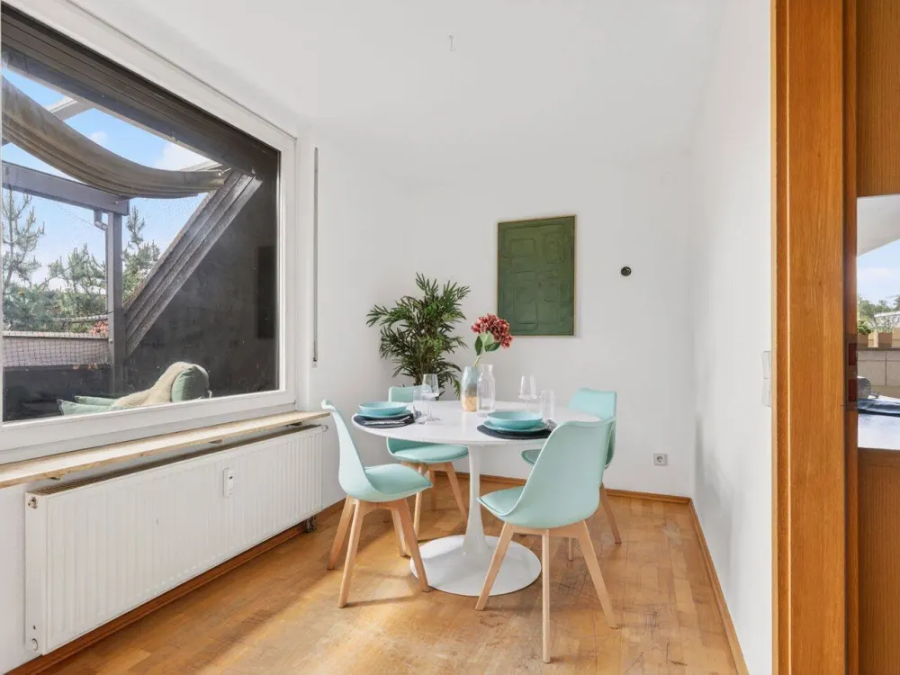 GEHRENWALD - Durchdachte 3,5-Zimmer-Maisonette mit Balkon & Außenstellplatz in Stuttgart-Gehrenwald