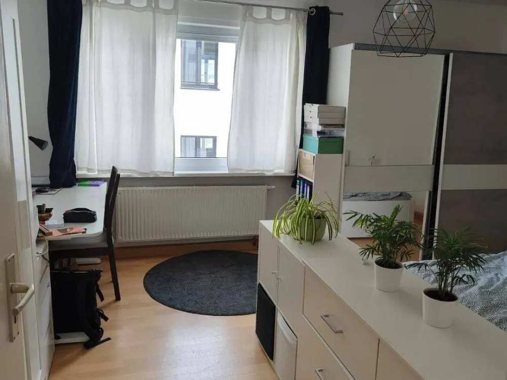 Sonnige 2-Zimmer-Wohnung mit Balkon und Tageslichtbad - Nähe Wöhrder Wiese