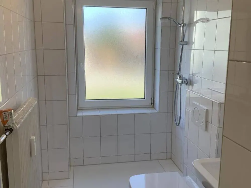 Schicke Erdgeschosswohnung mit Duschebadezimmer