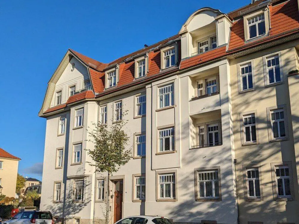 Schöne 3 Zimmer-Wohnung mit zwei Balkonen in Striesen - Vermietung ab 01.11.2026