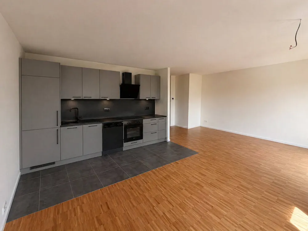 Moderner Erstbezug: 2-Zimmer-Neubauwohnung mit Skyline-Blick in Frankfurt-Gallus