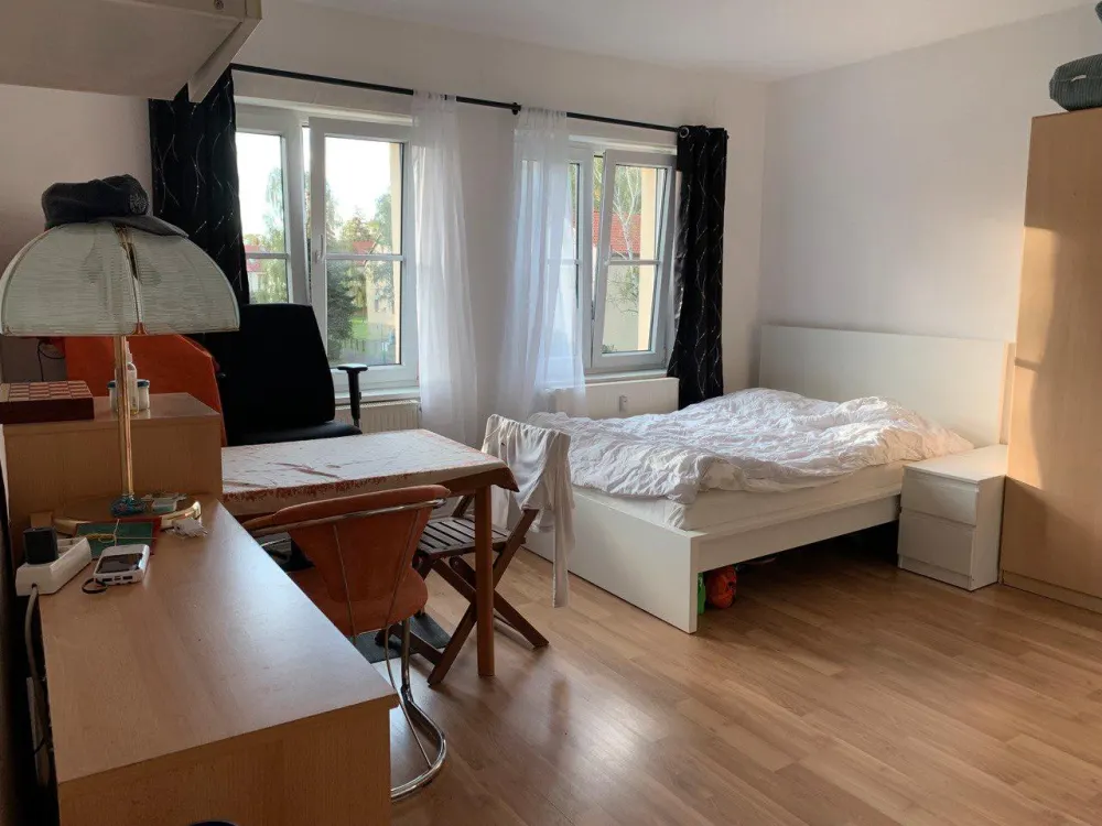Möblierte 1 Zimmer Wohnung, 3+ monate (7 min zur S-bahn)