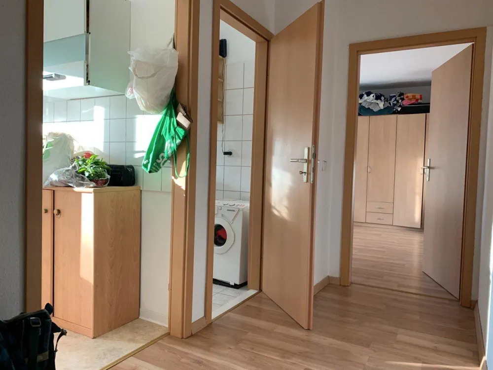 Möblierte 1 Zimmer Wohnung, 3+ monate (7 min zur S-bahn)