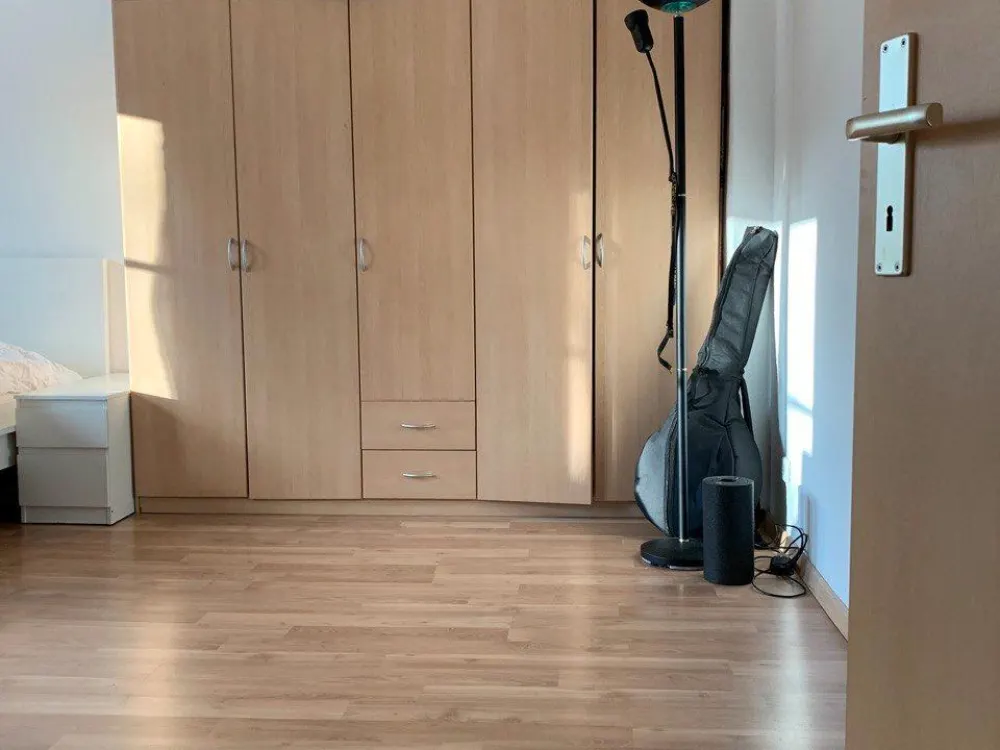Möblierte 1 Zimmer Wohnung, 3+ monate (7 min zur S-bahn)