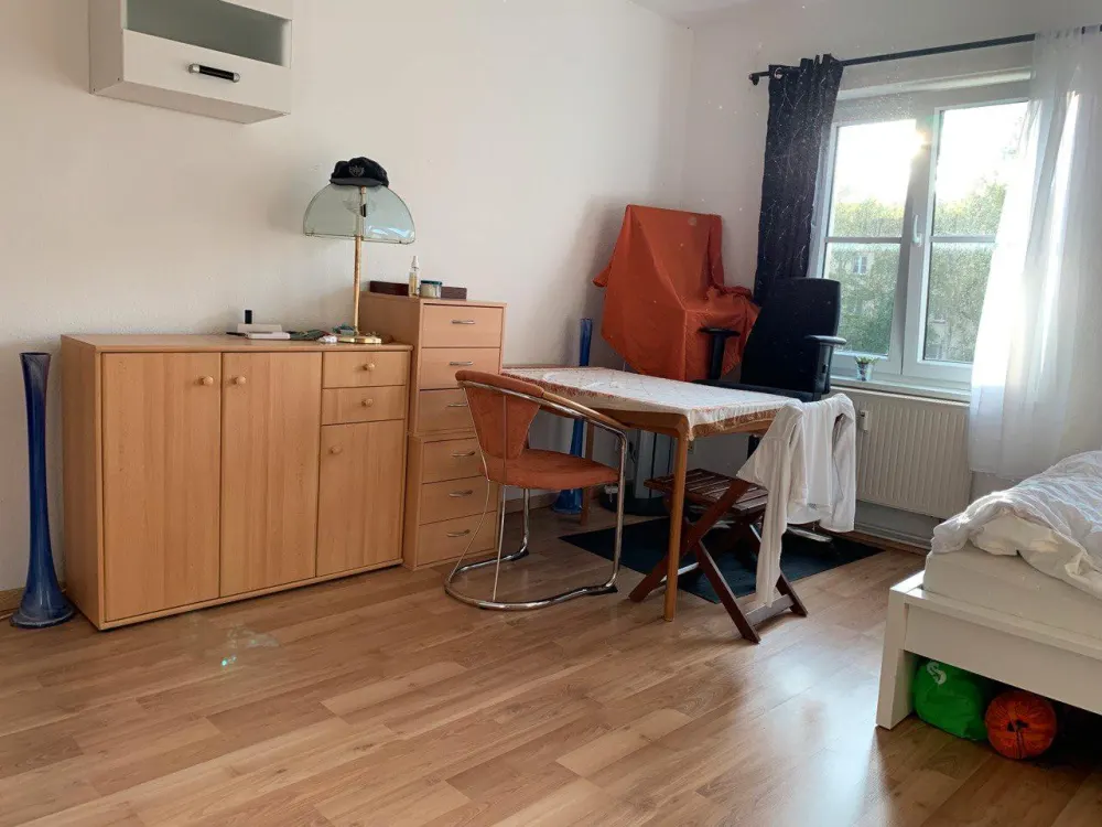 Möblierte 1 Zimmer Wohnung, 3+ monate (7 min zur S-bahn)