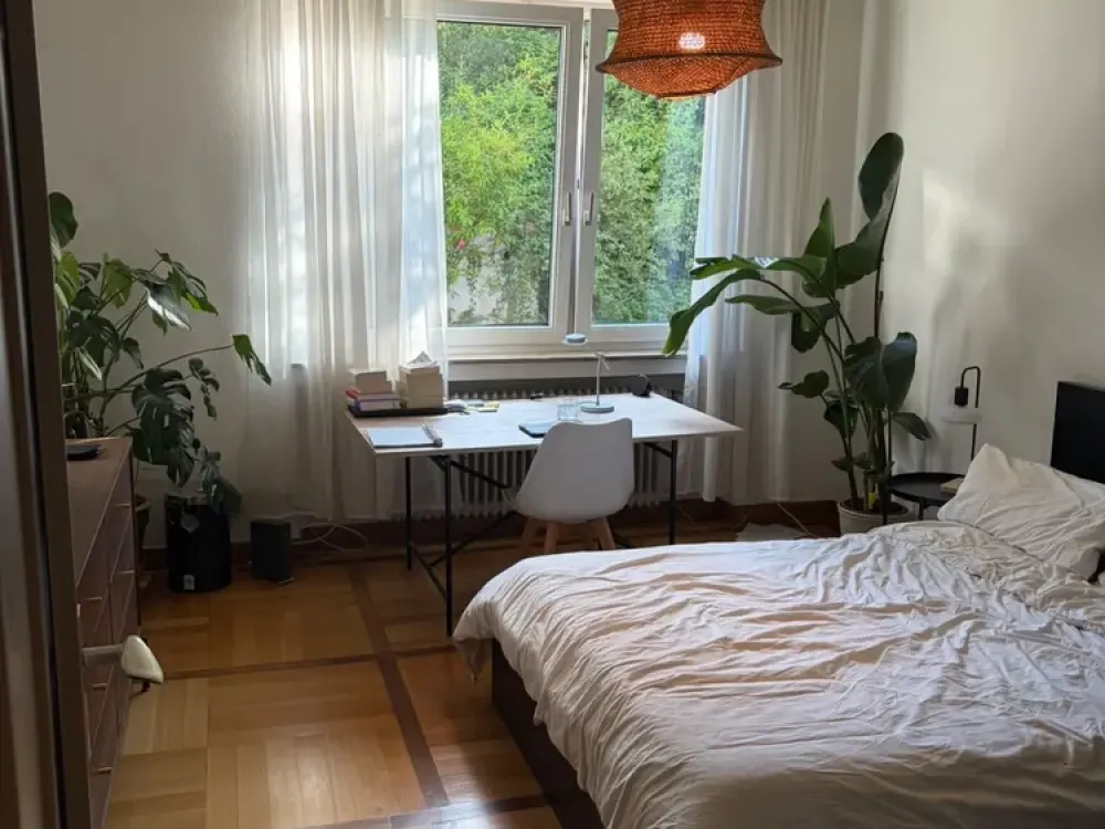 BEFRISTET BIS 31.5.27// : Komfortable 4 Zi-Whg mit Balkon in Toplage am Killesberg