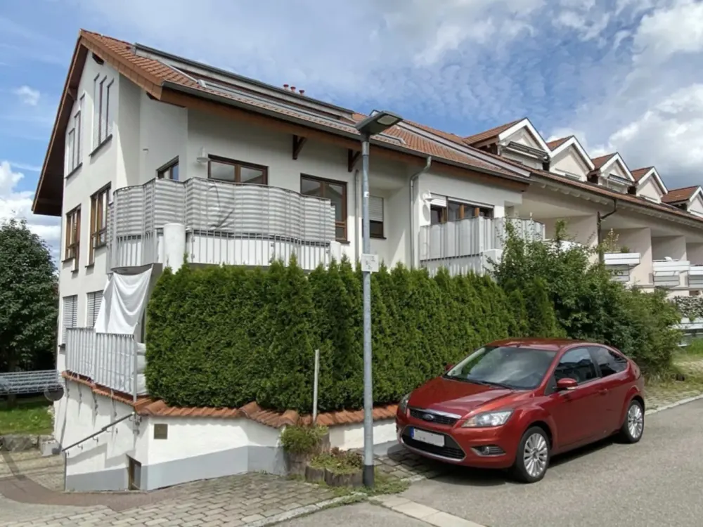 Neuwertige 2-Zimmer-Terrassenwohnung mit Einbauküche in Böblingen