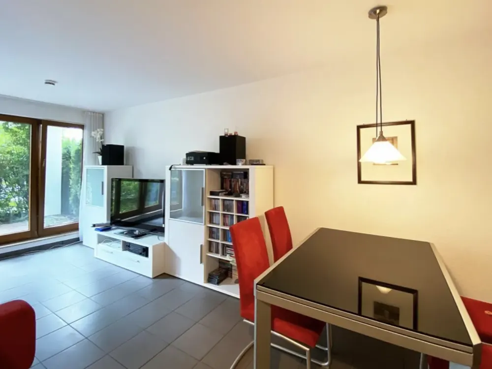 Neuwertige 2-Zimmer-Terrassenwohnung mit Einbauküche in Böblingen