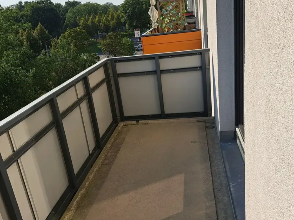 2-Room Apartment with Fitted Kitchen + Balcony