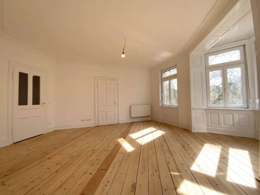 Attraktive und großflächige 3-Zimmer-Altbauwohnung im Stuttgarter Süden