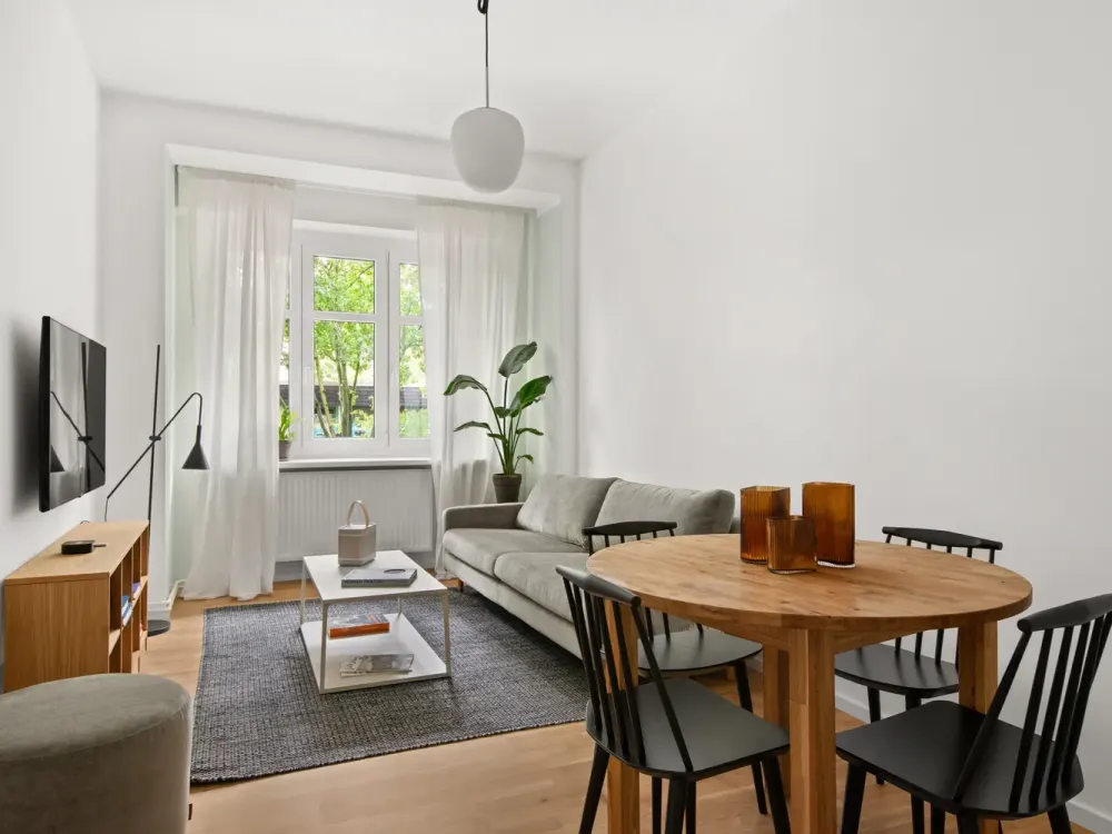 Möblierte 3-Zi.-Design-Wohnung auf Zeit im Reuterkiez