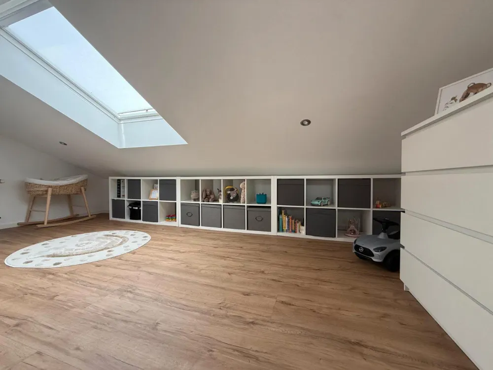 4 Zimmer DG Wohnung in Remseck-Hochdorf zu vermieten