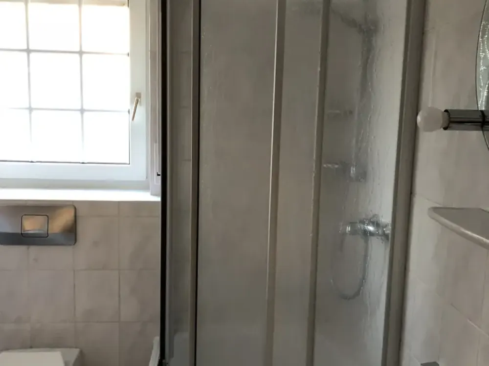 Gepflegte Wohnung mit drei Zimmern und Balkon in Neuss