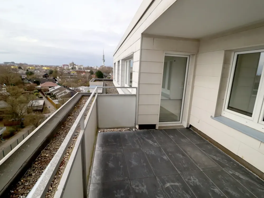 Stilvolles Penthouse mit Dachterrasse, Erstbezug nach Komplettsanierung, Nähe MHH