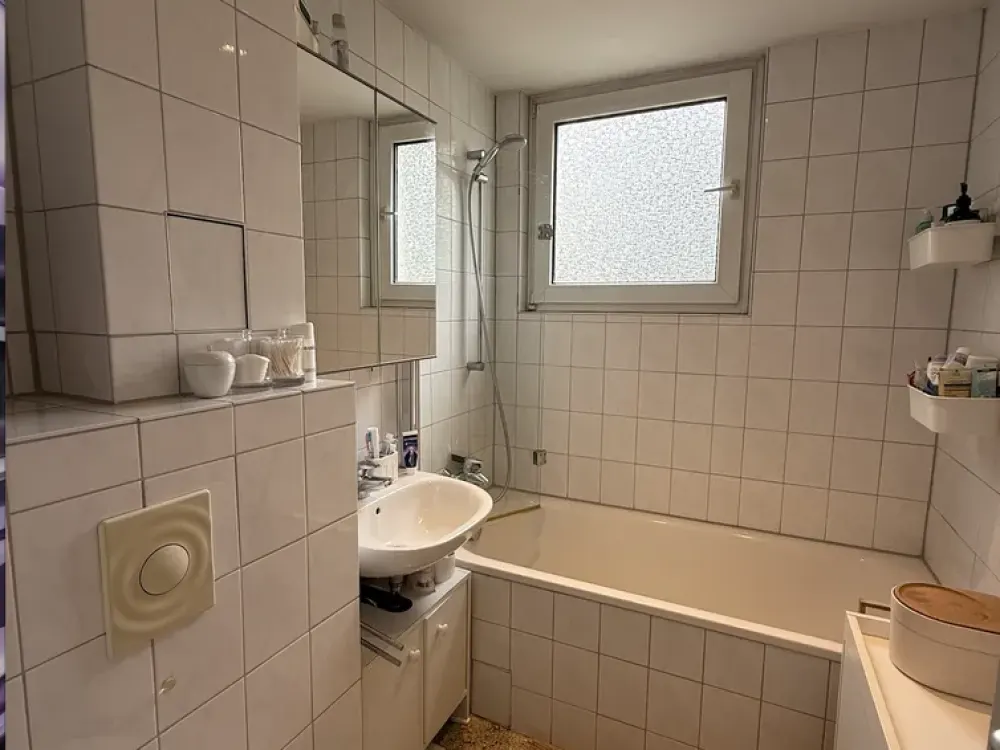 2-Zimmerwohnung vollmöbliert. Ku’damm/Savignyplatz nähe. Einziehen, wohlfühlen, Berlin erleben.