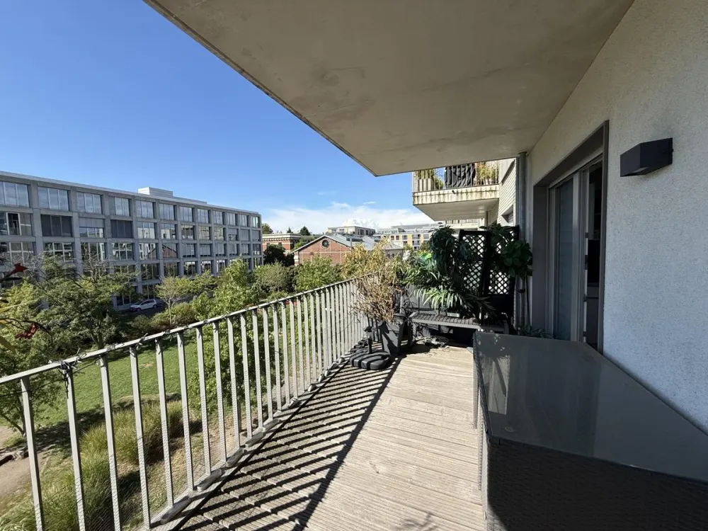 Leben in Grafental! Helle 3 Zimmer Wohnung mit Einbauküche und 2 Balkonen