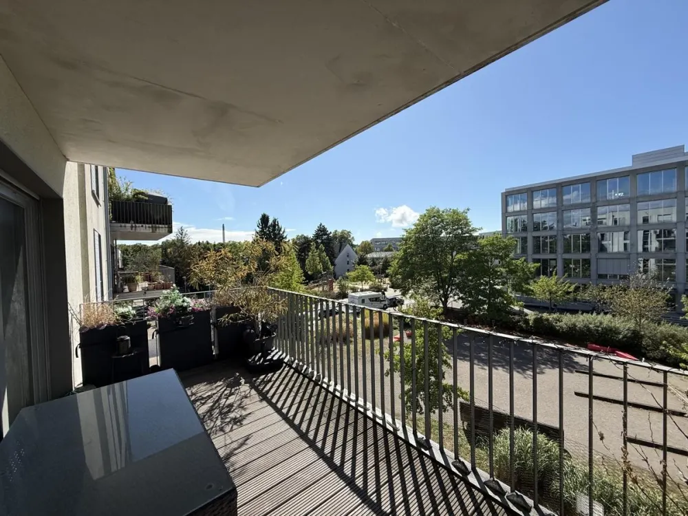 Leben in Grafental! Helle 3 Zimmer Wohnung mit Einbauküche und 2 Balkonen